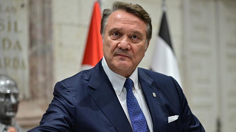 Beşiktaş’ta Hasan Arat ve Tevfik Yamantürk’e ihraç kararı!