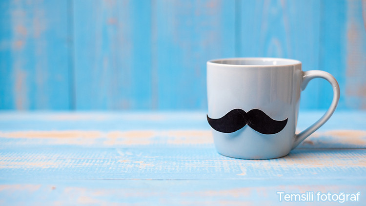 Viktorya periyodunda bıyıklar için icat edilen fincan